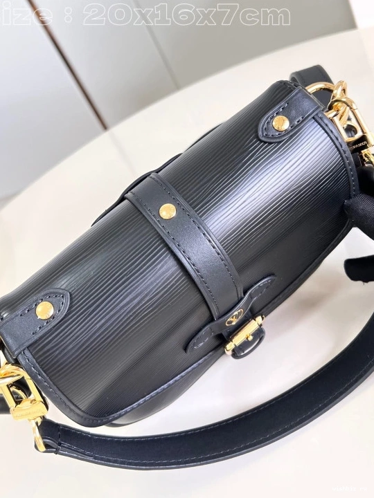 WIS VUITTON LOUIS Saumur BB 1003